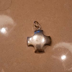 Vintage signed DEVLIN SS cross pendant
